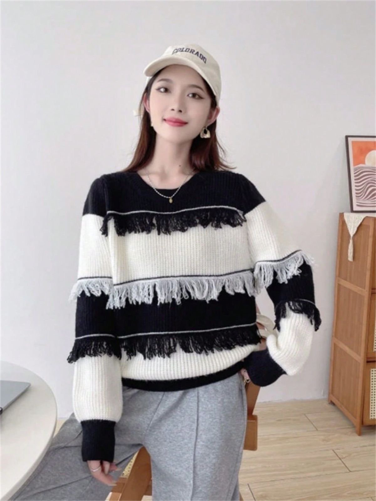 "GINA" FRINGE SWEATER