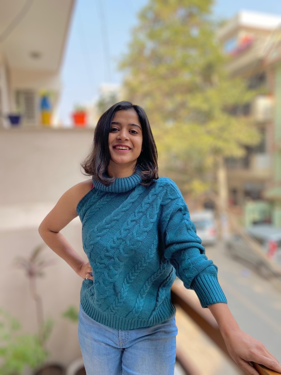 "AMARA" ONE SLEEVE PULLOVER - Image 5